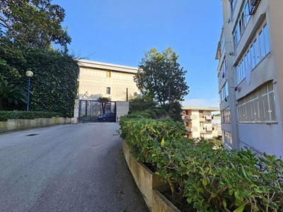 appartamento in vendita a Napoli in zona Posillipo