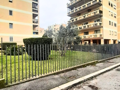 appartamento in vendita a Roma in zona Giuliano Dalmata