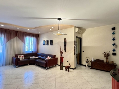 appartamento in vendita a Chioggia in zona Sottomarina