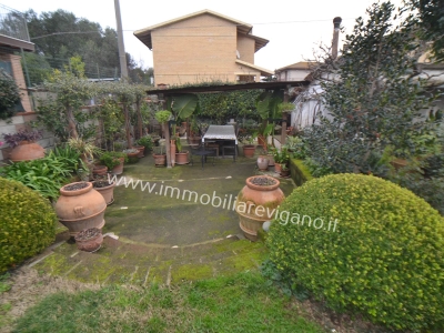 appartamento in vendita ad Orbetello in zona Albinia