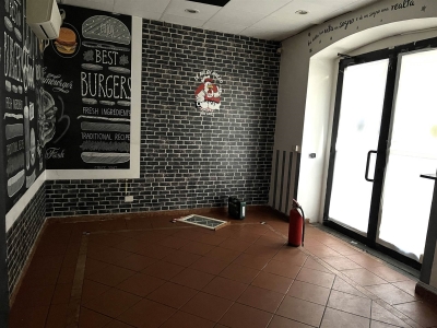 negozio in vendita a Vigevano