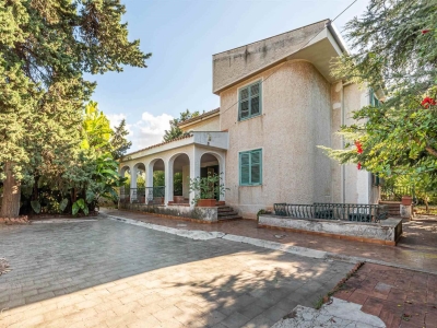 casa indipendente in vendita a Palermo in zona Mondello