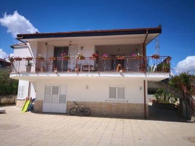 casa indipendente in vendita a Bagheria