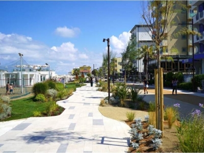 negozio in vendita a Rimini in zona Viserbella