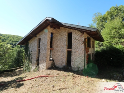 casa indipendente in vendita a Negrar di Valpolicella in zona Montecchio