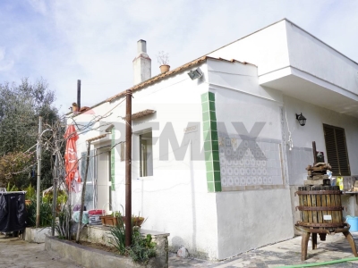 casa indipendente in vendita a Vieste