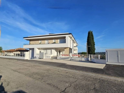 immagine annuncio 1 di 9