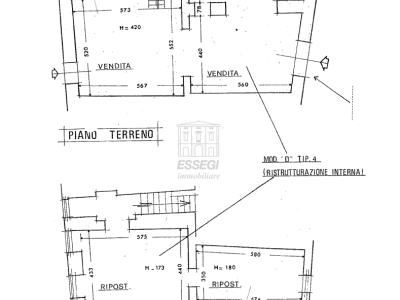 negozio in vendita a Lucca in zona Centro Città