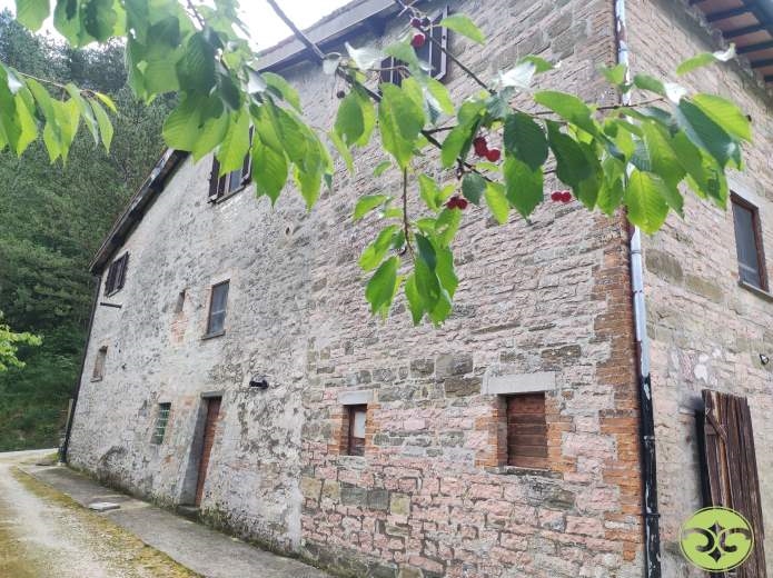 Rustico / Casale in Vendita a Gubbio
