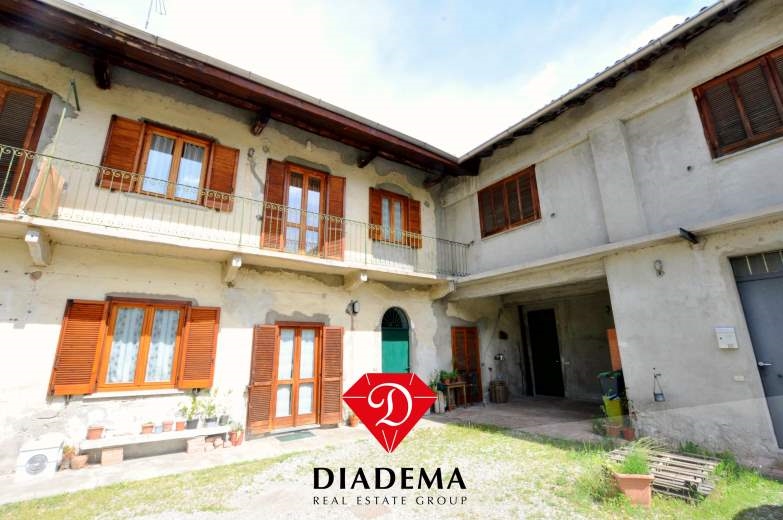 Soluzione Semindipendente in vendita a Besnate, 4 locali, prezzo € 165.000 | CambioCasa.it