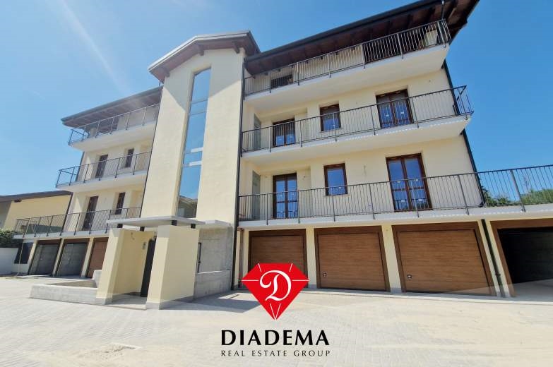 Appartamento in vendita a Besnate, 3 locali, prezzo € 215.000 | CambioCasa.it
