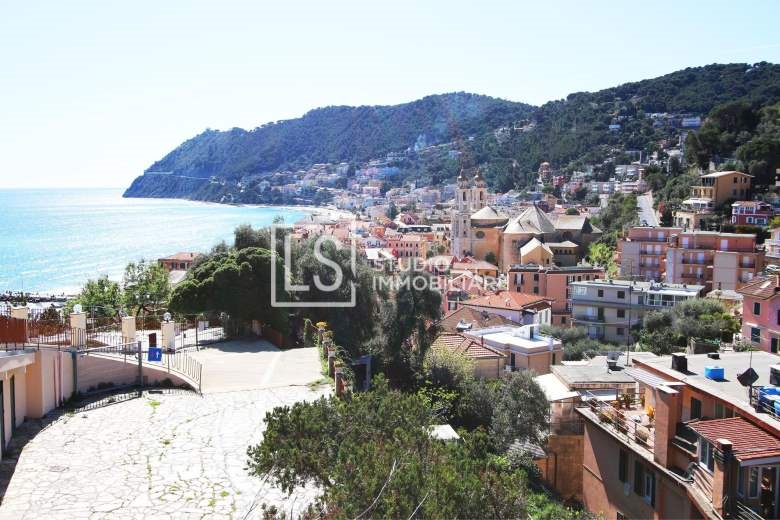 Appartamento in Vendita a Laigueglia