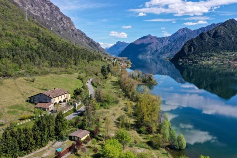 Rustico / Casale in Vendita a Idro