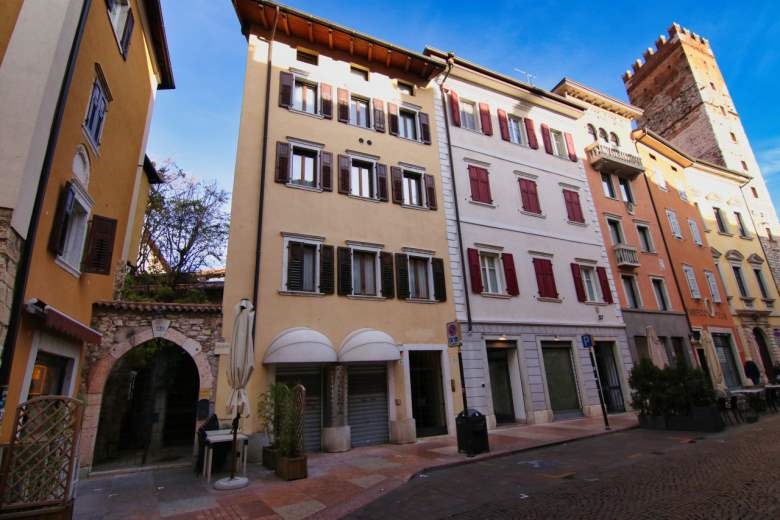 Trilocale in Vendita a Trento