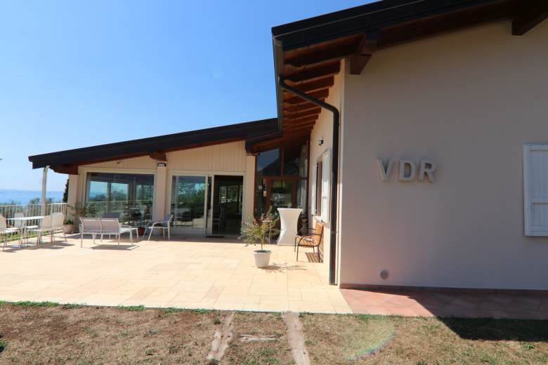Villa in vendita a Toscolano-Maderno, 8 locali, prezzo € 2.150.000 | CambioCasa.it