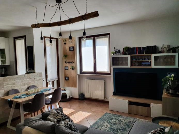 Appartamento in vendita a Castiglione Olona, 3 locali, prezzo € 163.000 | CambioCasa.it