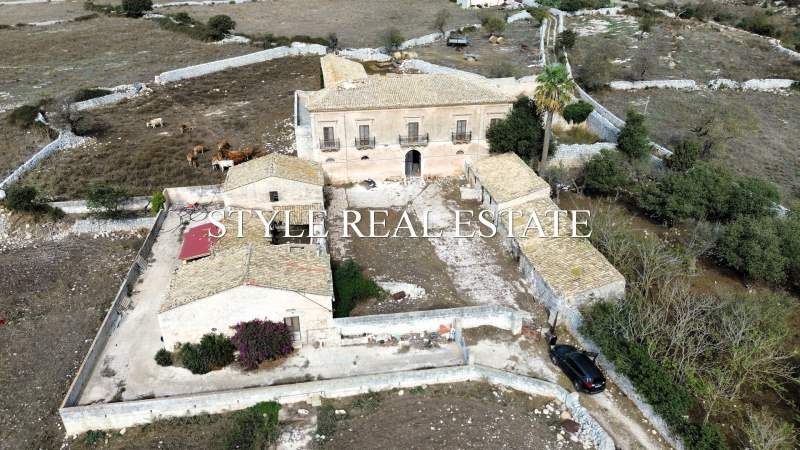 Rustico / Casale in Vendita a Ragusa
