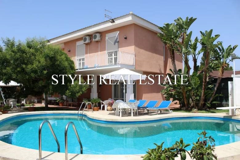 Villa in Vendita a Siracusa