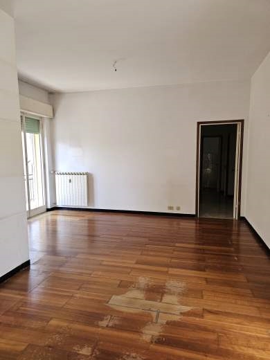 Appartamento in vendita a Serra Riccò, 4 locali, zona Zona: Pedemonte, prezzo € 79.000 | CambioCasa.it