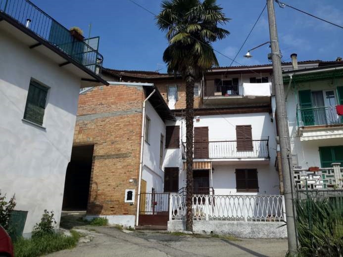 Soluzione Semindipendente in vendita a Mombaruzzo, 4 locali, prezzo € 42.000 | CambioCasa.it