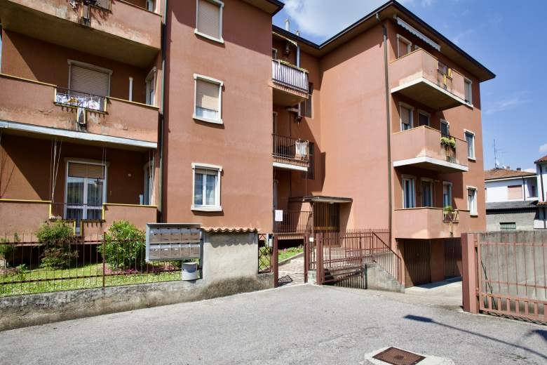 Appartamento in vendita a Caravaggio, 3 locali, prezzo € 98.000 | CambioCasa.it