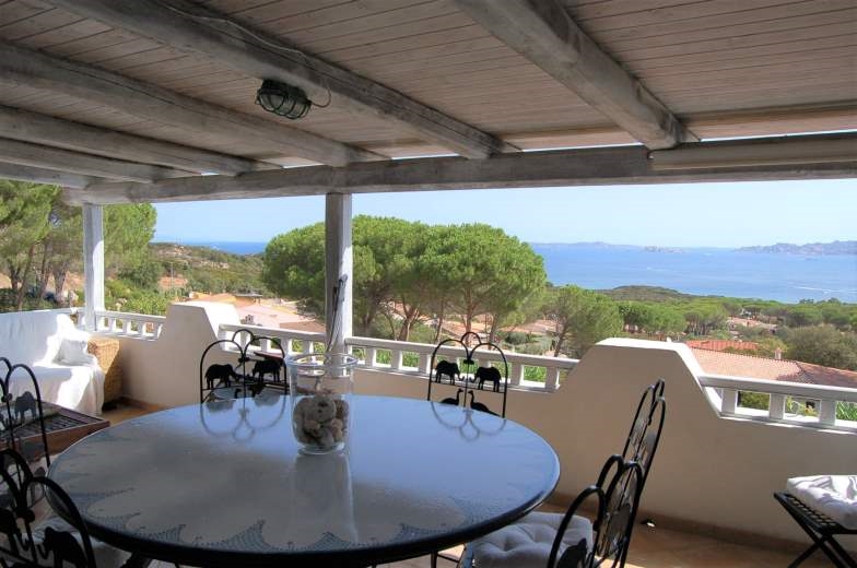 Villa a Schiera in Vendita a Santa Teresa Gallura