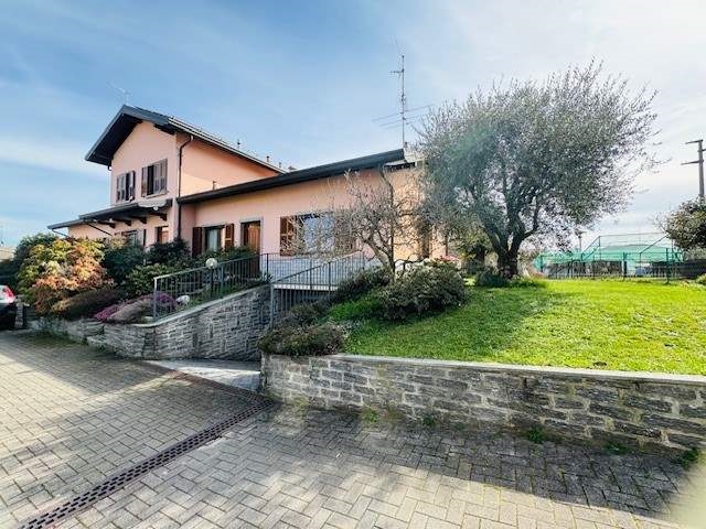 Villa a Schiera in vendita a Villa Guardia, 4 locali, prezzo € 338.000 | CambioCasa.it