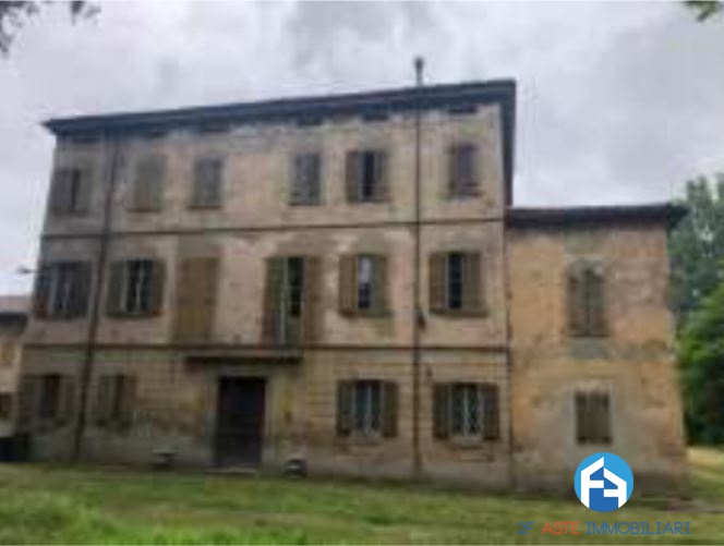 Rustico / Casale in vendita a Correggio, 20 locali, prezzo € 270.000 | PortaleAgenzieImmobiliari.it