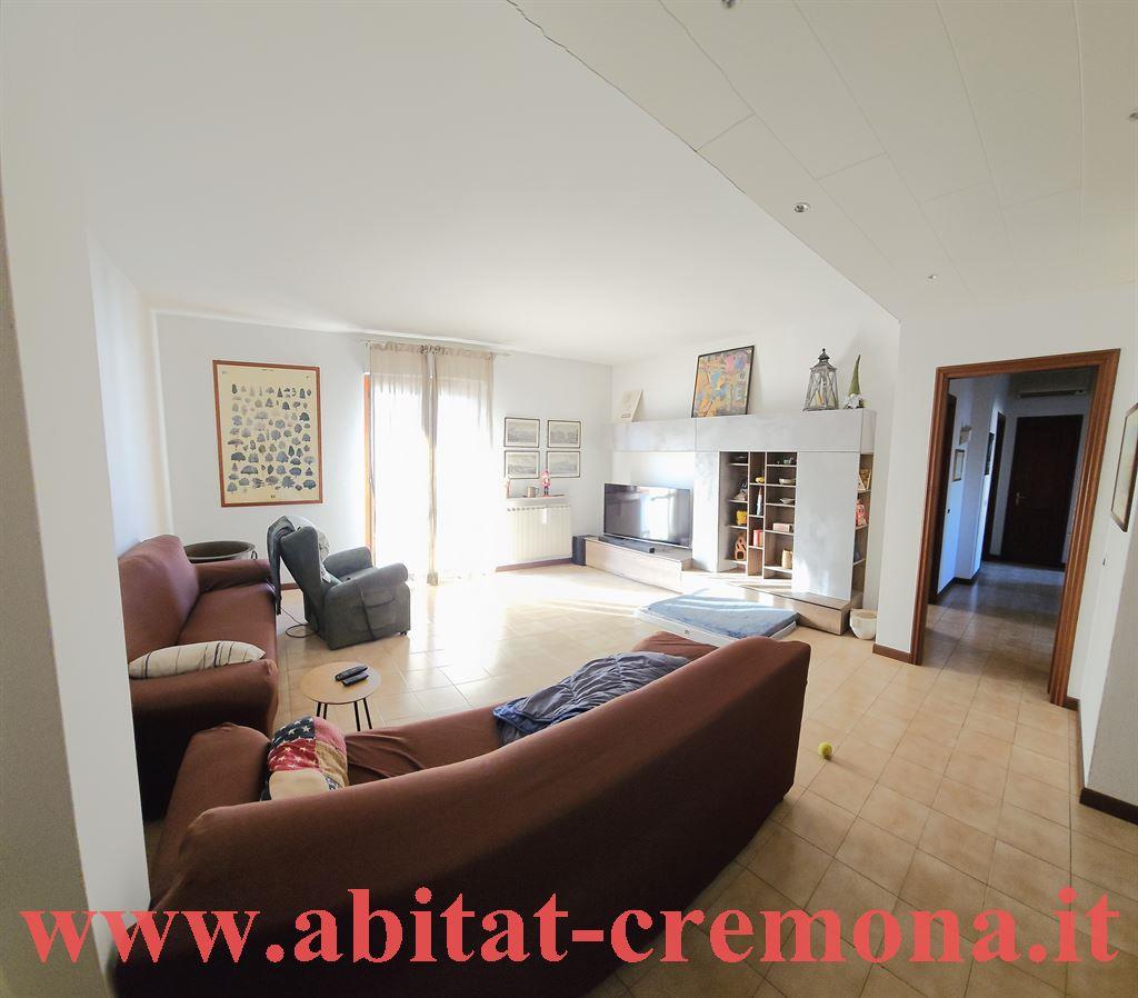 Appartamento in vendita a Cremona, 3 locali, prezzo € 115.000 | PortaleAgenzieImmobiliari.it