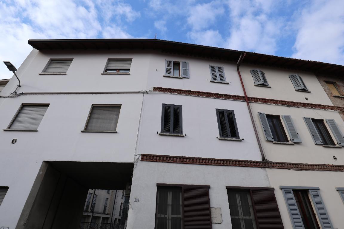 Appartamento in vendita a Mariano Comense, 3 locali, zona Località: Vicinanze stazione, prezzo € 119.000 | PortaleAgenzieImmobiliari.it