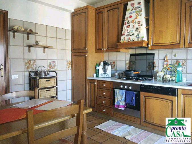 Appartamento in vendita a Giarratana, 5 locali, prezzo € 60.000 | PortaleAgenzieImmobiliari.it