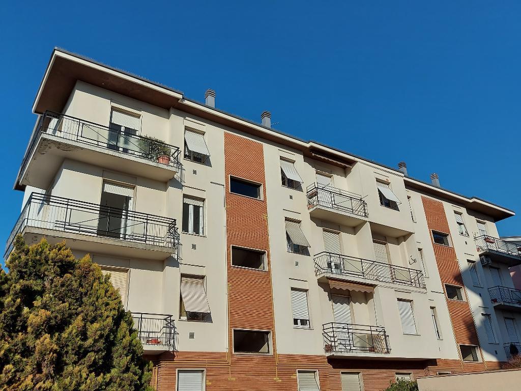 Appartamento in vendita a Mariano Comense, 2 locali, zona Località: Vicinanze centro - Parco, prezzo € 79.000 | PortaleAgenzieImmobiliari.it