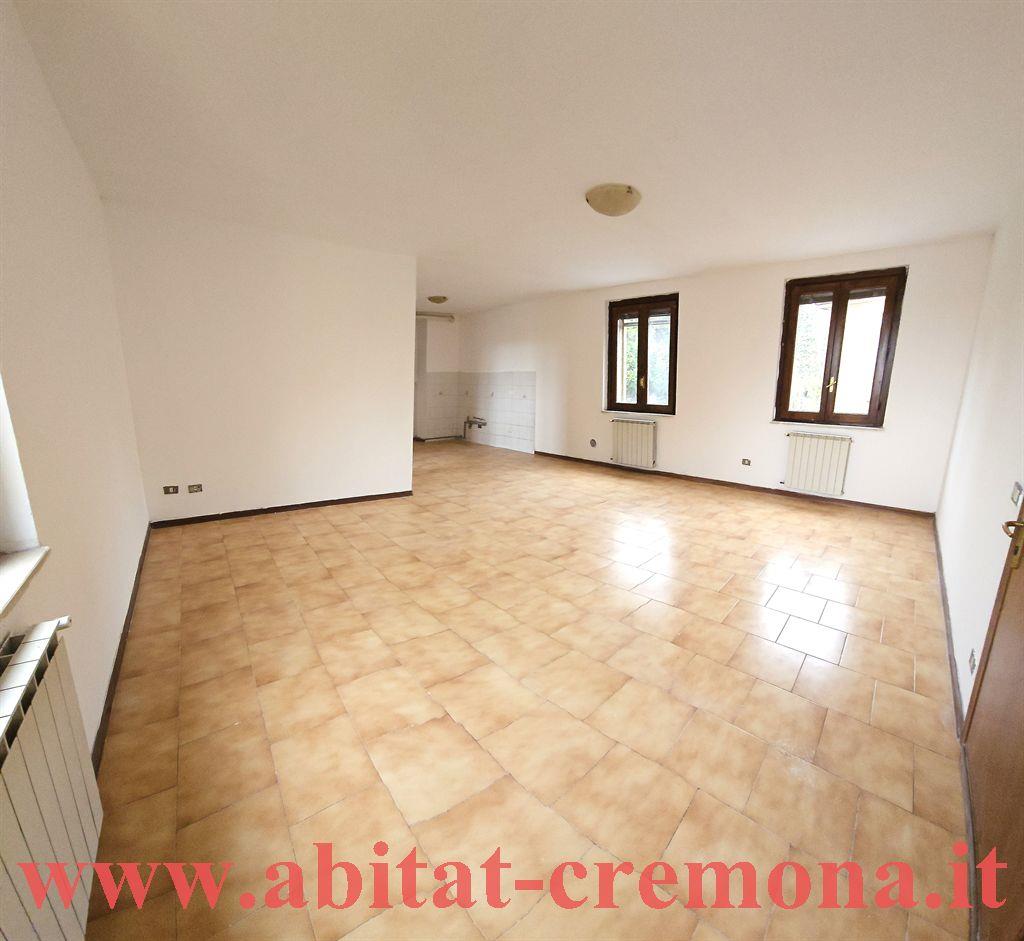 Appartamento in vendita a Cremona, 3 locali, prezzo € 75.000 | PortaleAgenzieImmobiliari.it
