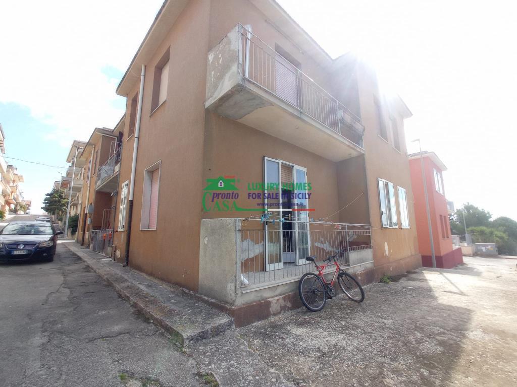 Appartamento in vendita a Giarratana, 5 locali, prezzo € 38.000 | PortaleAgenzieImmobiliari.it