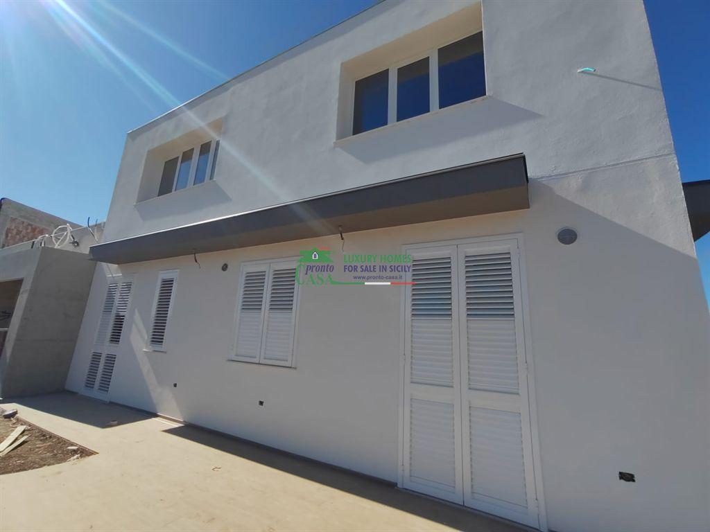 Villa in vendita a Ragusa, 4 locali, zona Località: SELVAGGIO, prezzo € 400.000 | PortaleAgenzieImmobiliari.it