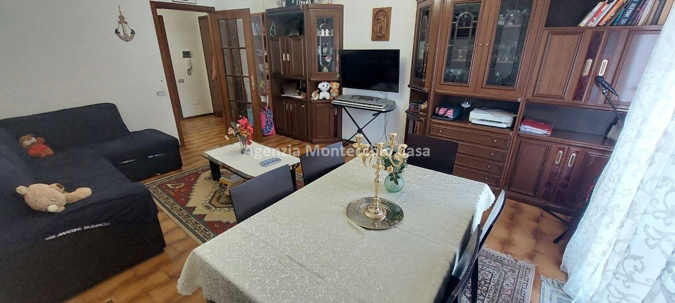Appartamento in vendita a Vallefoglia, 4 locali, prezzo € 115.000 | PortaleAgenzieImmobiliari.it