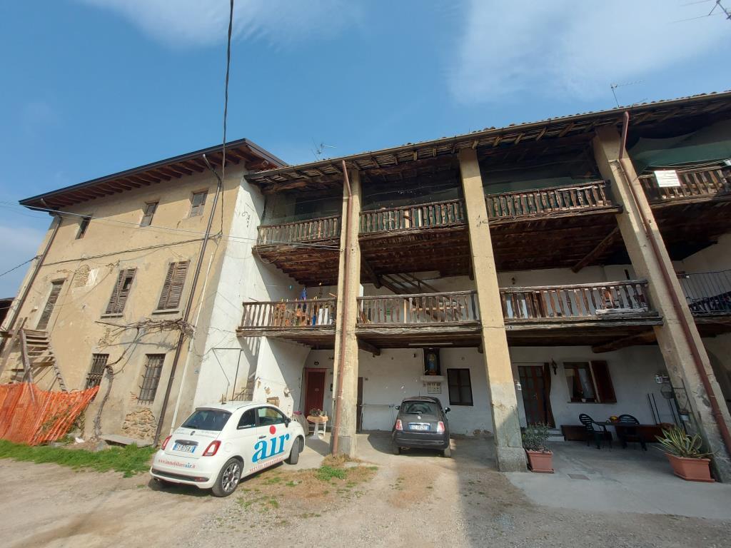 Rustico / Casale in vendita a Giussano, 3 locali, zona Località: Laghetto, prezzo € 58.000 | PortaleAgenzieImmobiliari.it