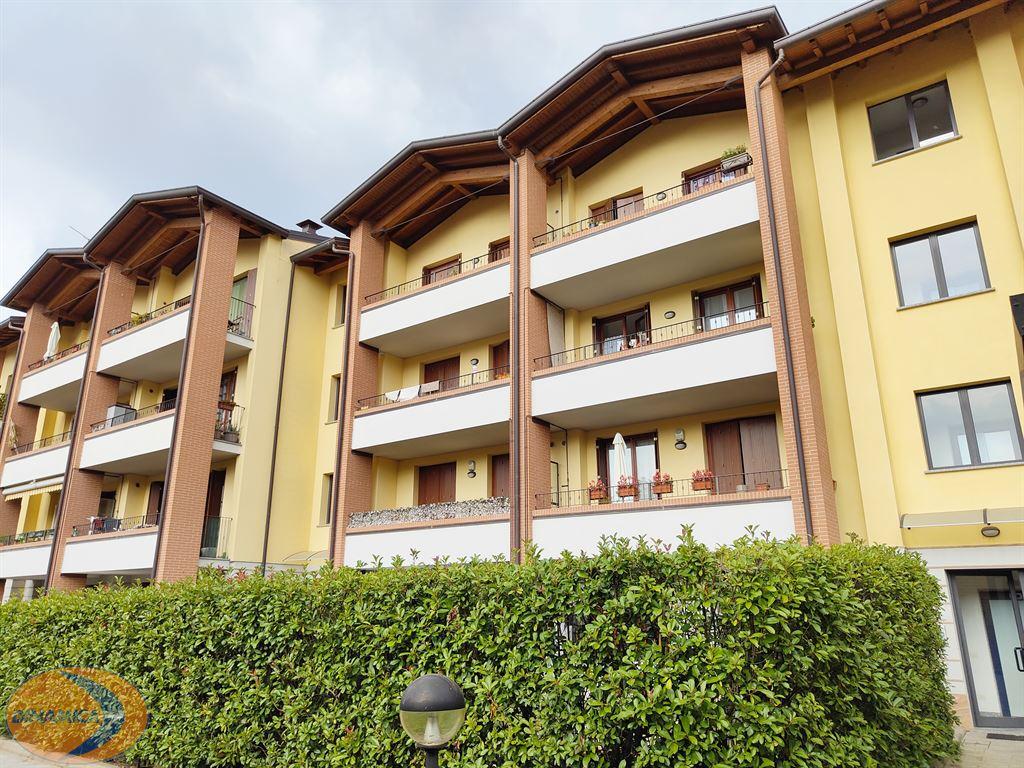 Appartamento in vendita a Besana in Brianza, 3 locali, zona Località: Centro, prezzo € 202.000 | PortaleAgenzieImmobiliari.it