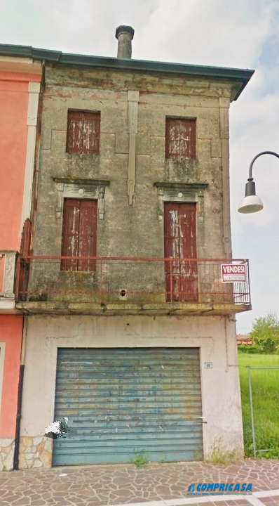 Palazzo / Stabile in vendita a Casale di Scodosia, 10 locali, prezzo € 45.000 | PortaleAgenzieImmobiliari.it