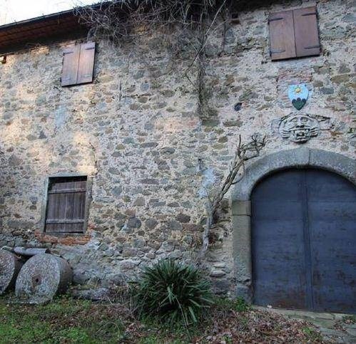 Rustico / Casale in vendita a Vinci, 10 locali, prezzo € 320.000 | PortaleAgenzieImmobiliari.it