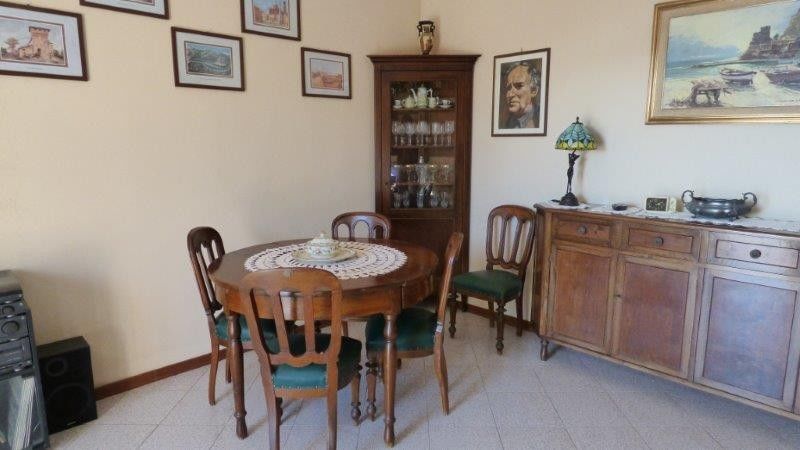 Appartamento in vendita a Monterosso al Mare, 7 locali, prezzo € 650.000 | PortaleAgenzieImmobiliari.it