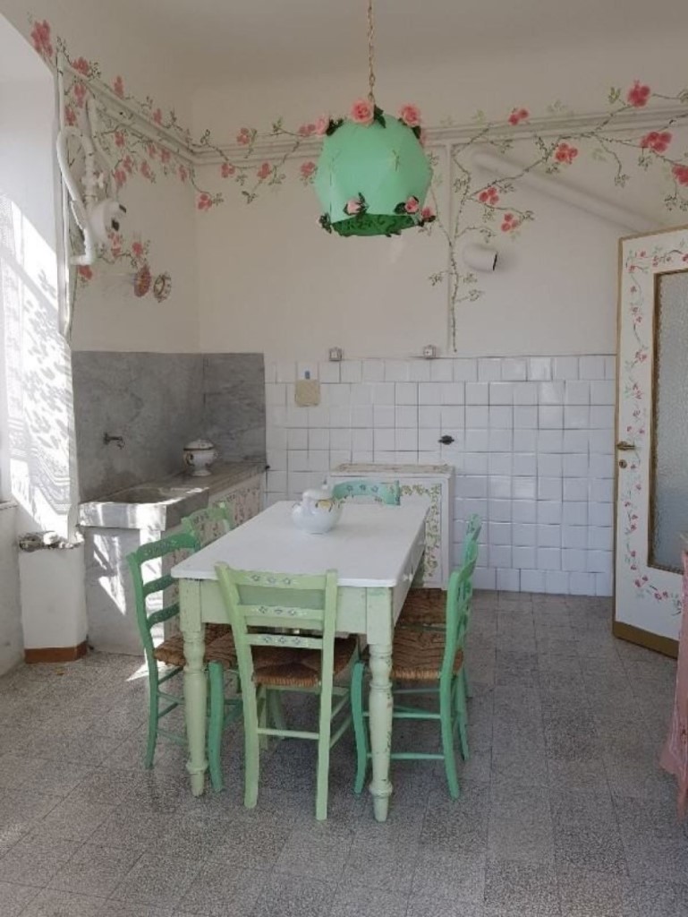 Appartamento in vendita a La Spezia, 6 locali, prezzo € 158.000 | PortaleAgenzieImmobiliari.it