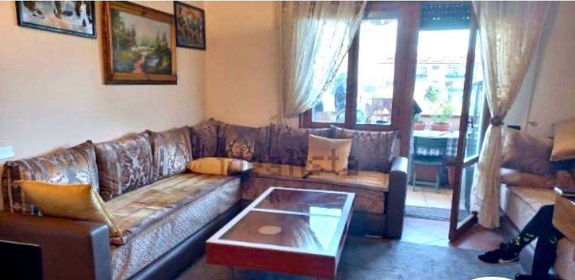Appartamento in vendita a Sarzana, 5 locali, prezzo € 165.000 | PortaleAgenzieImmobiliari.it