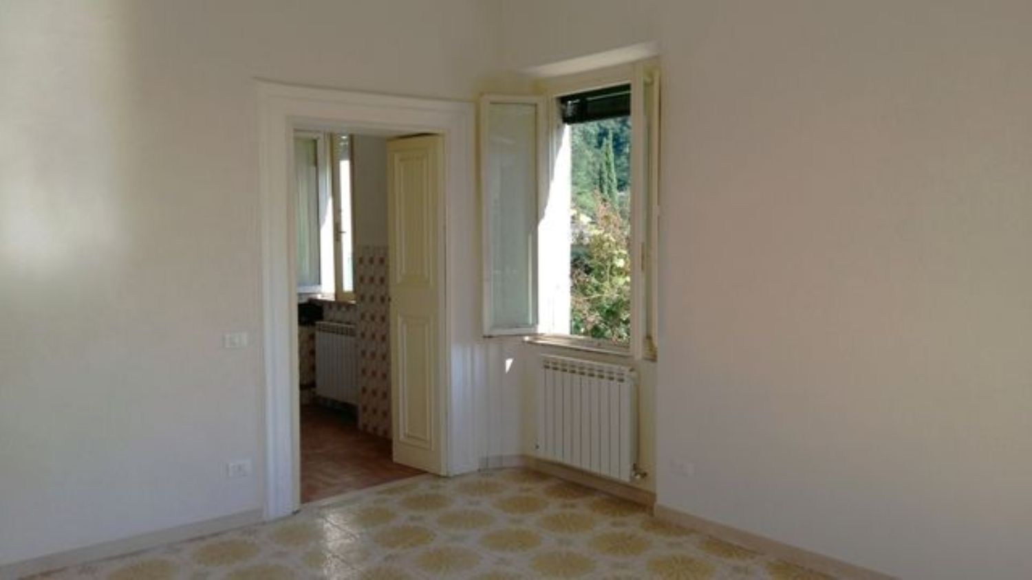 Appartamento in vendita a Borgo a Mozzano, 5 locali, prezzo € 85.000 | PortaleAgenzieImmobiliari.it