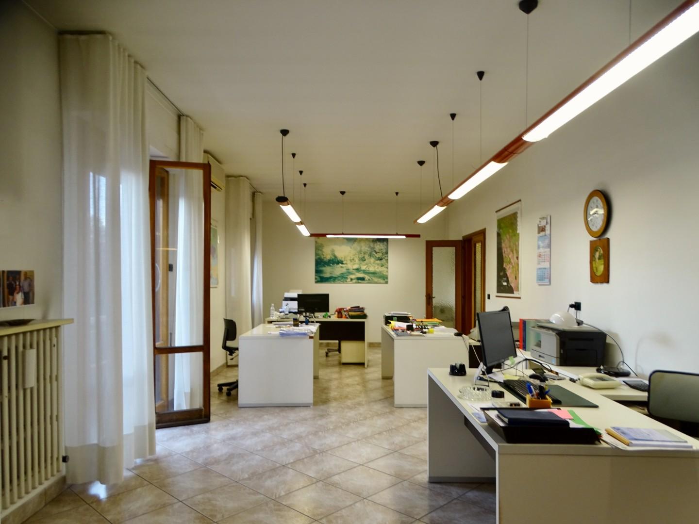 Ufficio / Studio in Vendita a Santa Croce sull'Arno