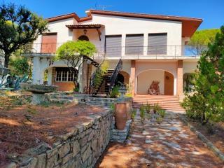Villa in vendita a Rosignano Marittimo, 8 locali, prezzo € 1.300.000 | PortaleAgenzieImmobiliari.it