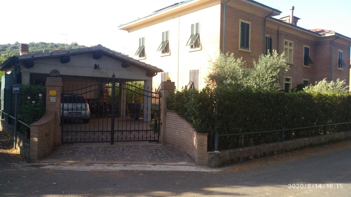Appartamento in vendita a Montecatini Val di Cecina, 5 locali, prezzo € 150.000 | PortaleAgenzieImmobiliari.it