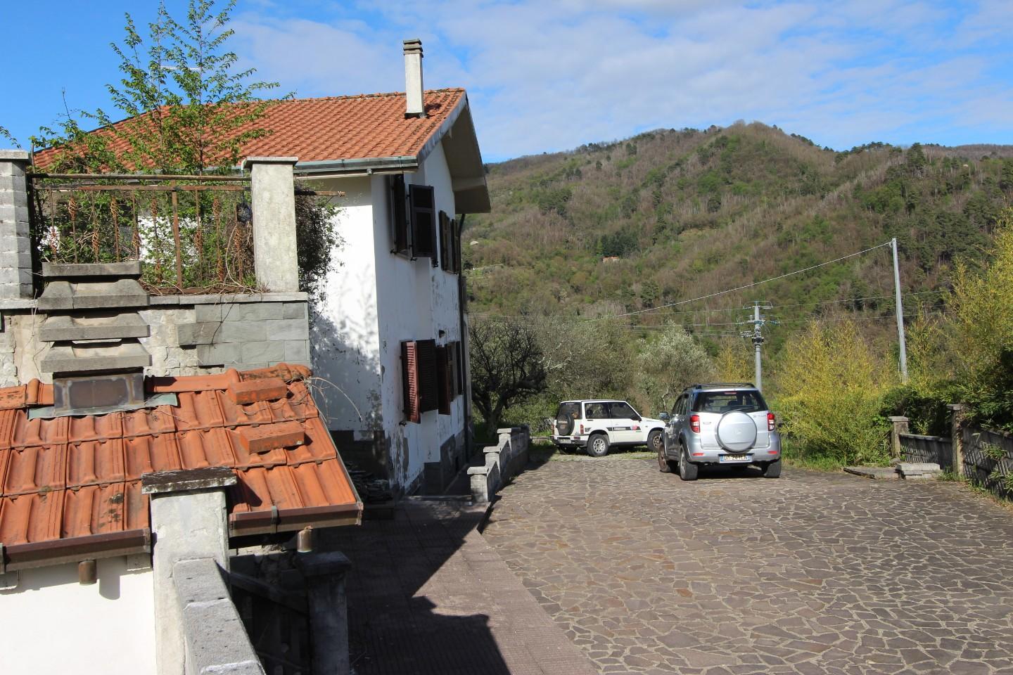 Villa in Vendita a Podenzana