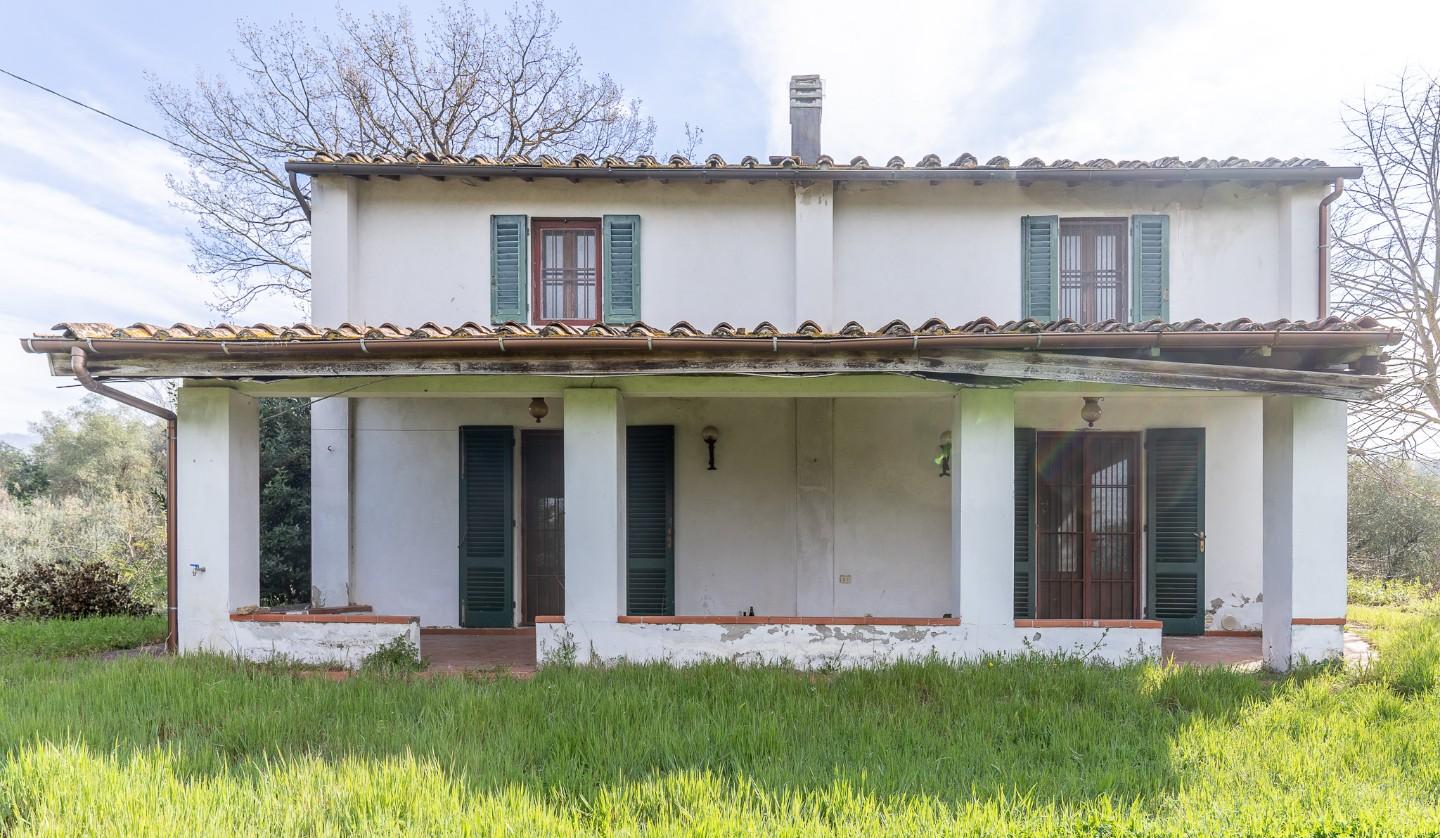 Villa in Vendita a Lamporecchio
