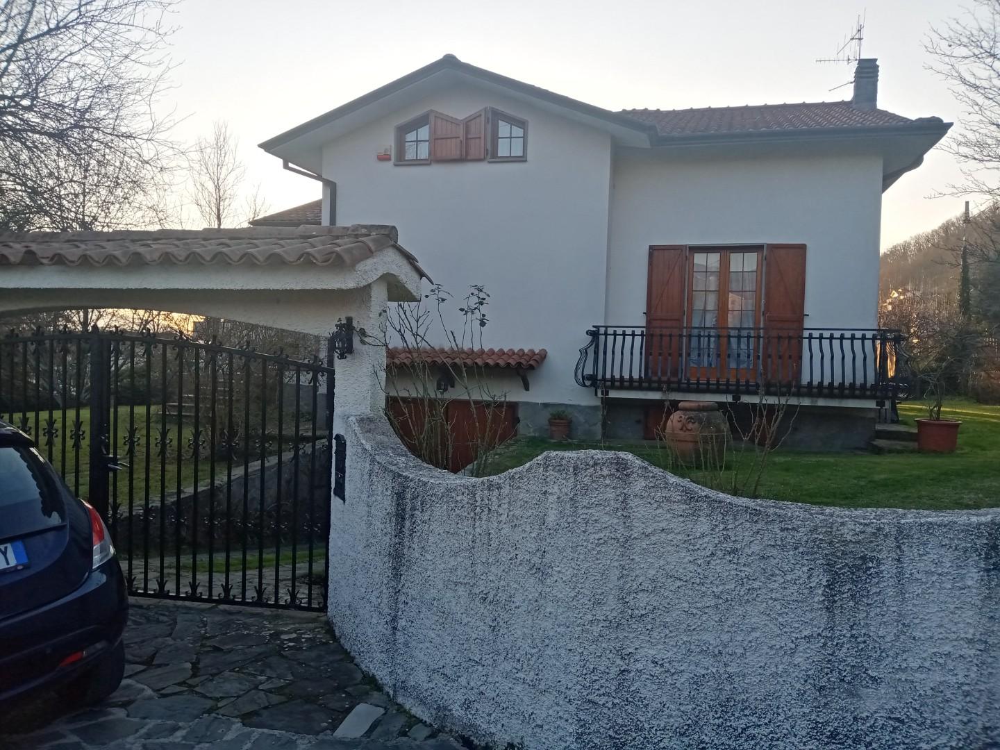 Villa in Vendita a Licciana Nardi